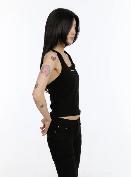 ribbed-halter-top-ca507 / Black