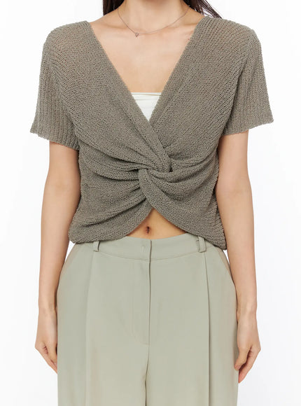 twist-detail-knit-short-sleeve-top-cu522