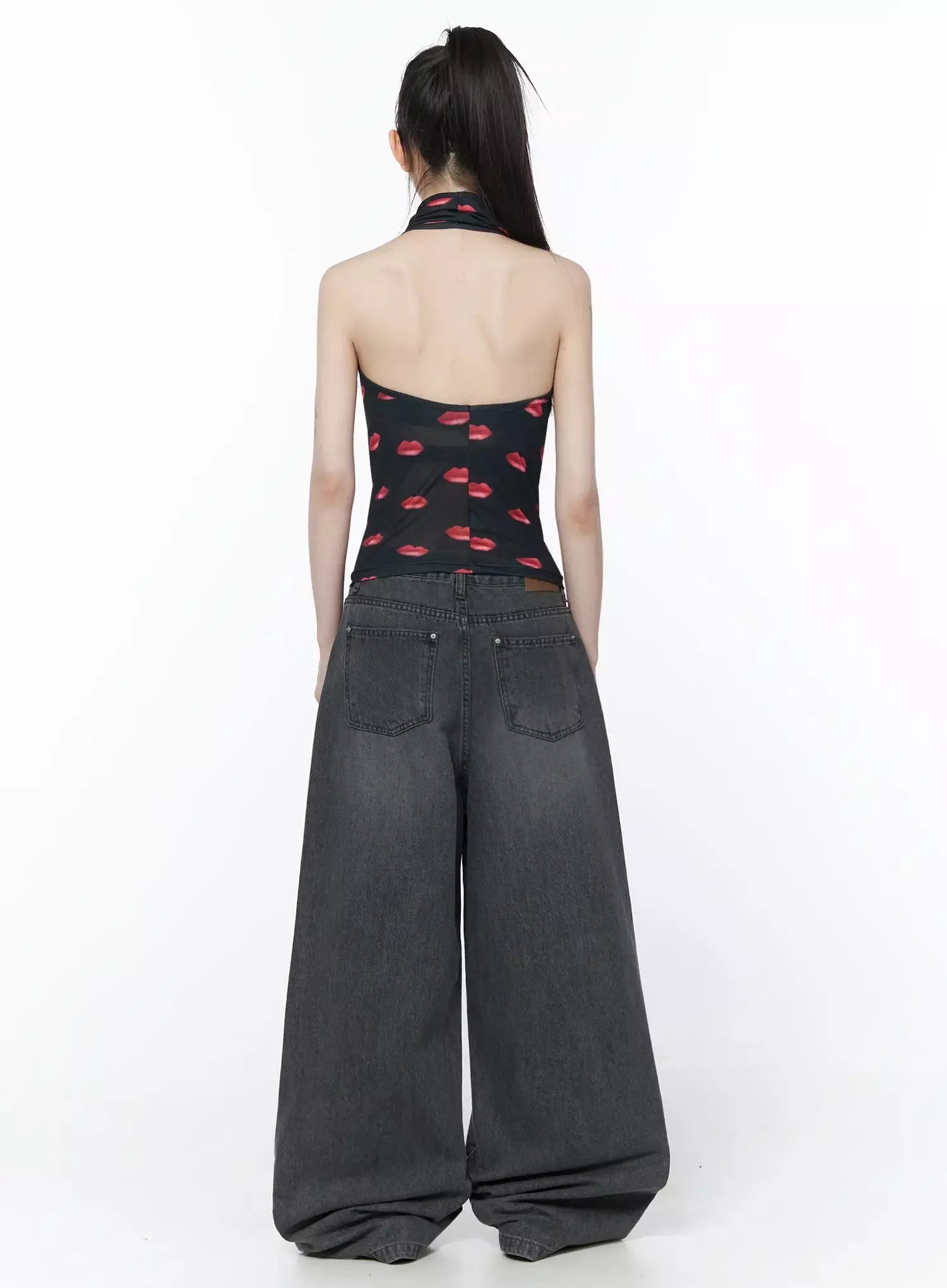 kiss-draped-halter-top-iu512