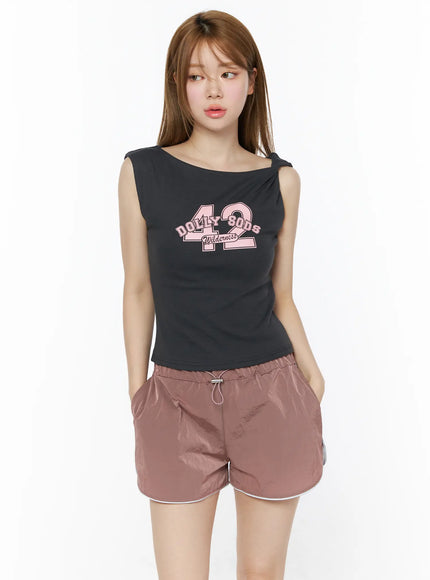 42-graphic-twist-shoulder-sleeveless-top-cu511