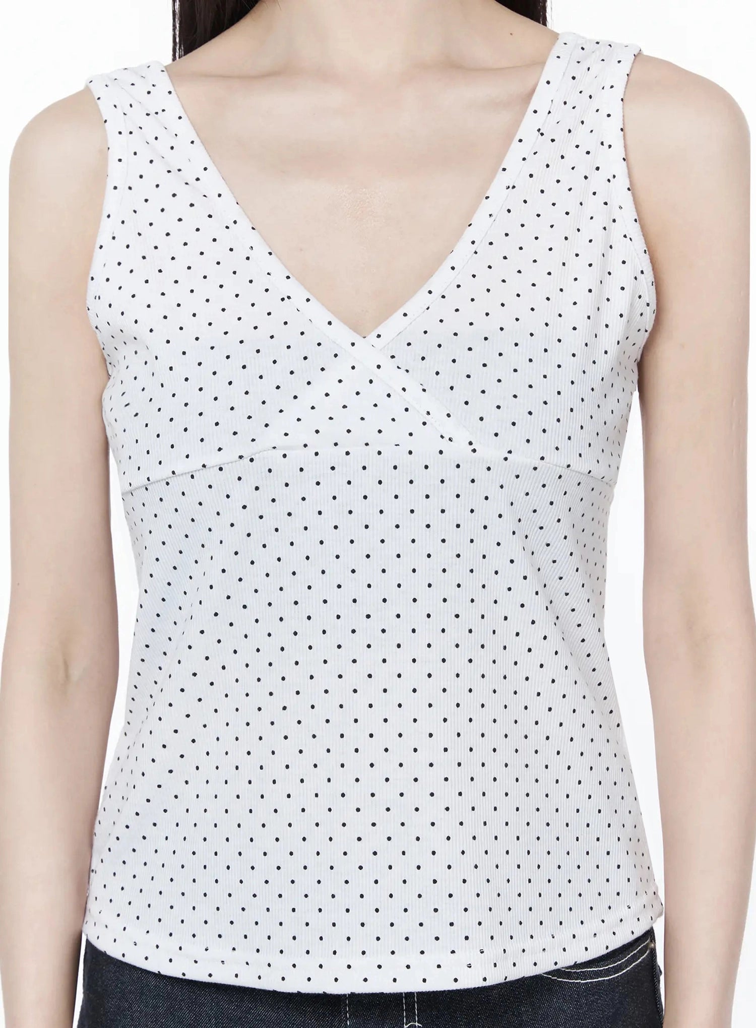 v-neck-polka-dot-top-iu512