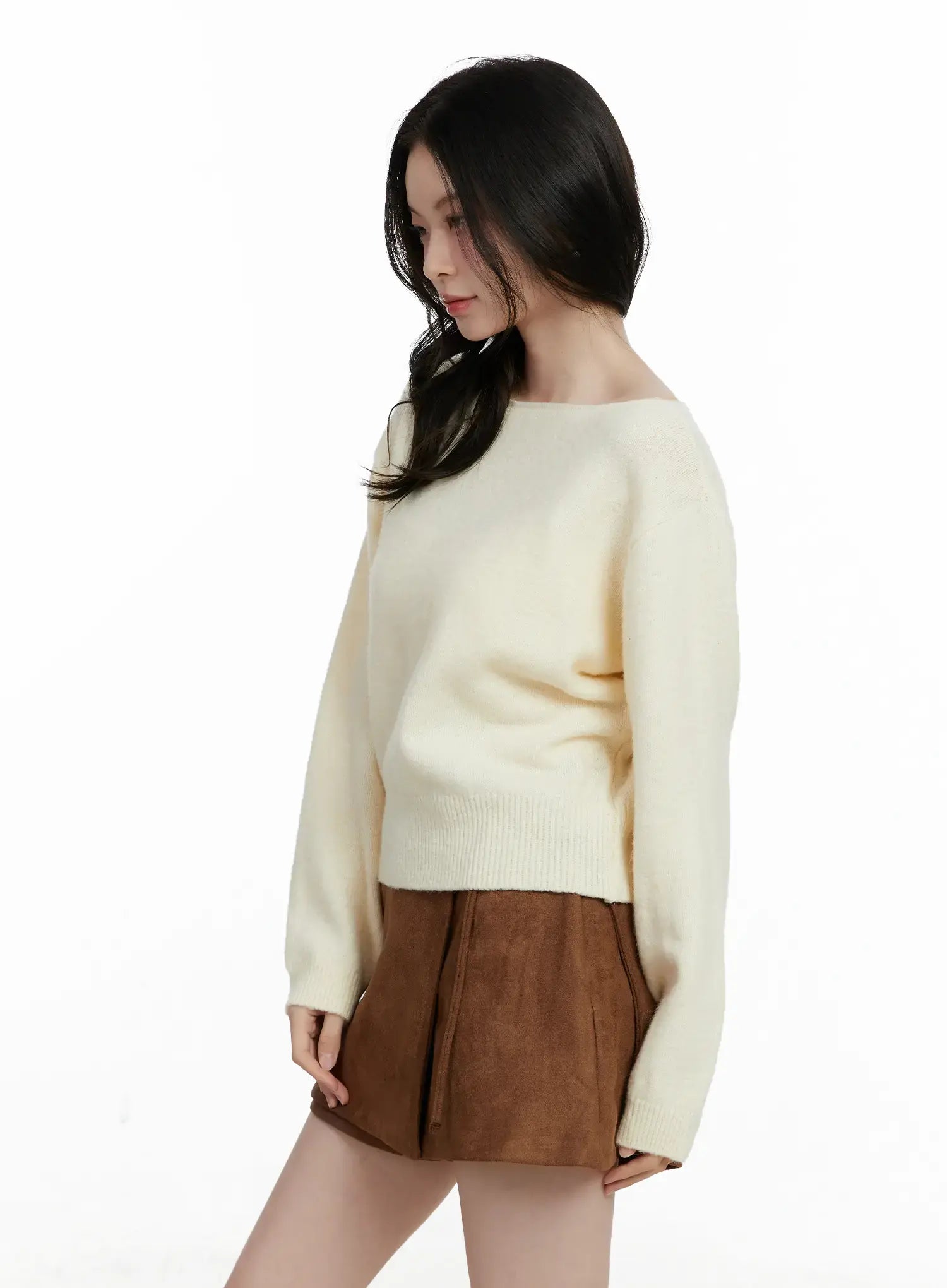 elegant-boat-neck-knit-sweater-f502