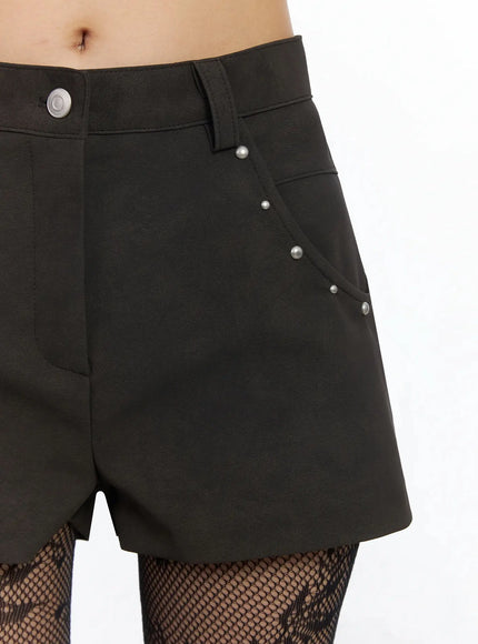 studded-leather-shorts-im530