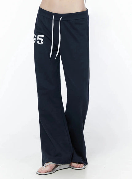 relaxed-fit-graphic-sweatpants-iu512