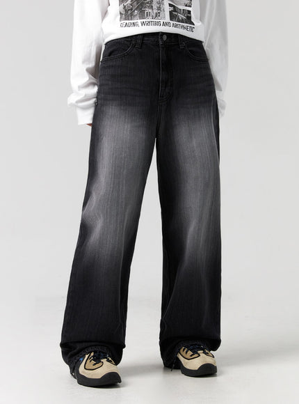 washed-wide-leg-jeans-cg327