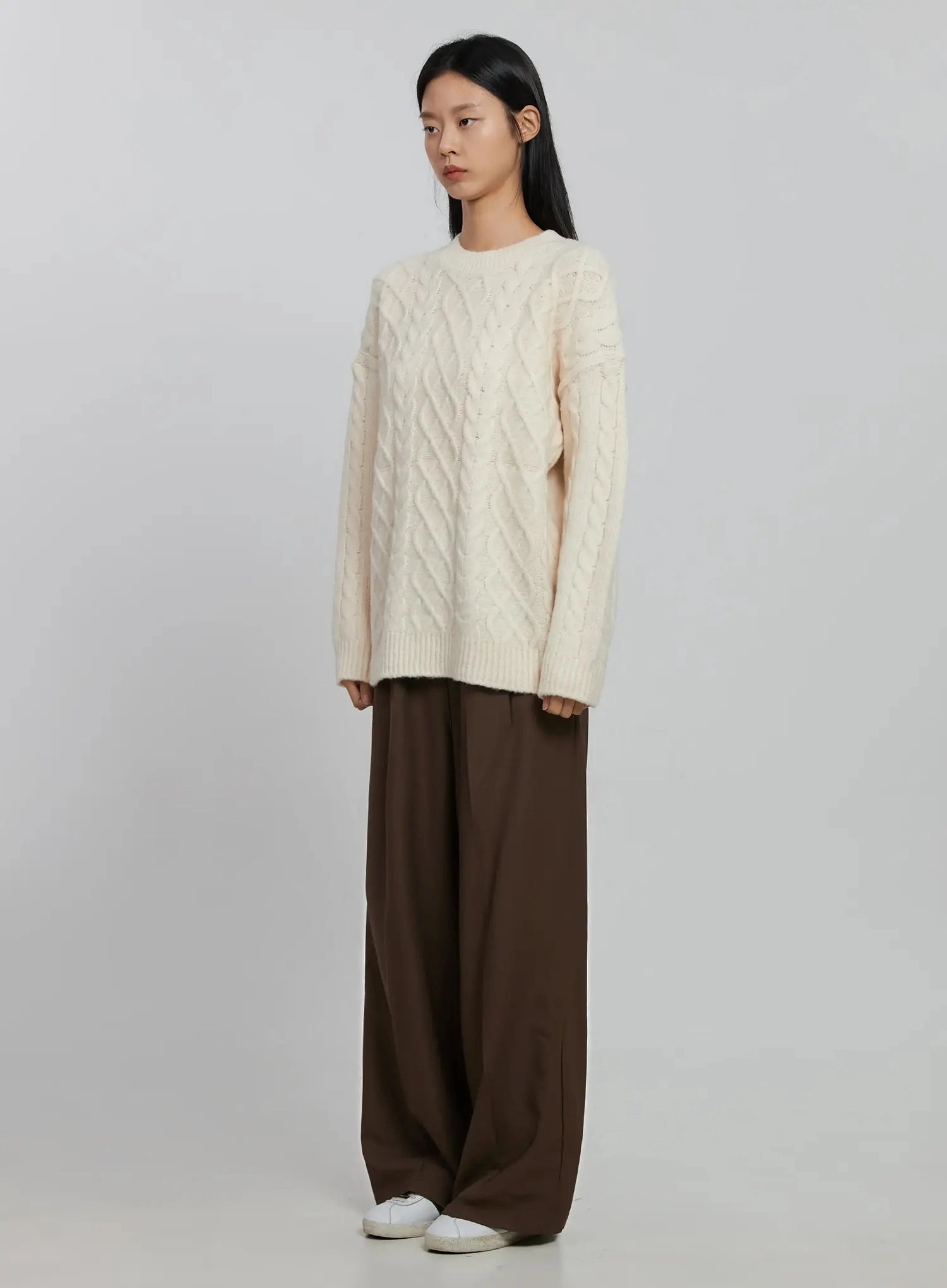 cable-knit-crew-neck-sweater-id516