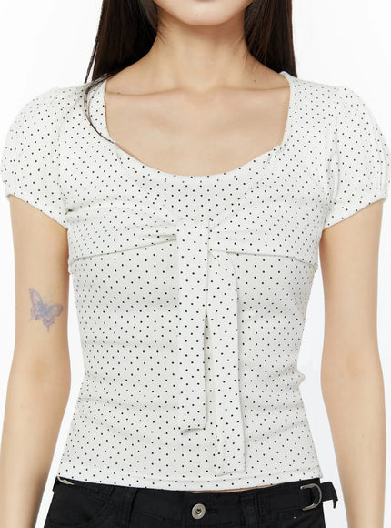 polka-dot-puff-sleeve-top-iu518