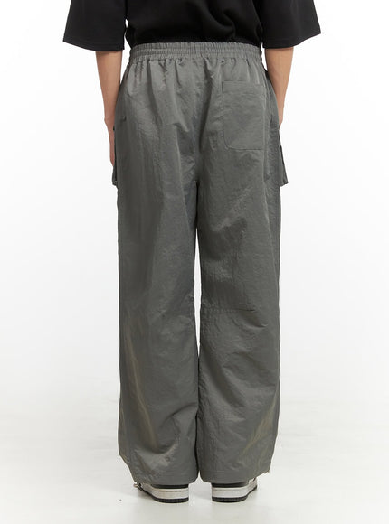 mens-wide-fit-cargo-pants-iu405