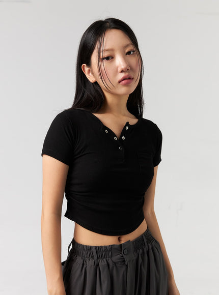 snap-button-cropped-tee-cl326