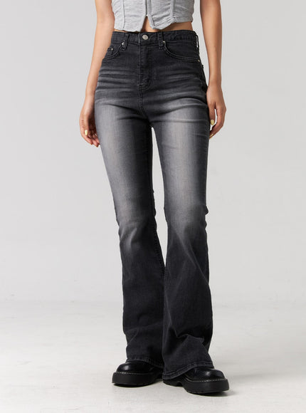 modern-slim-bootcut-jeans-cg319