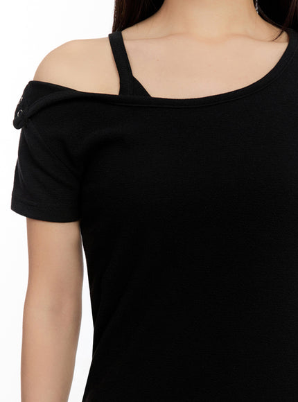 slim-fit-buttoned-u-neck-top-iu509