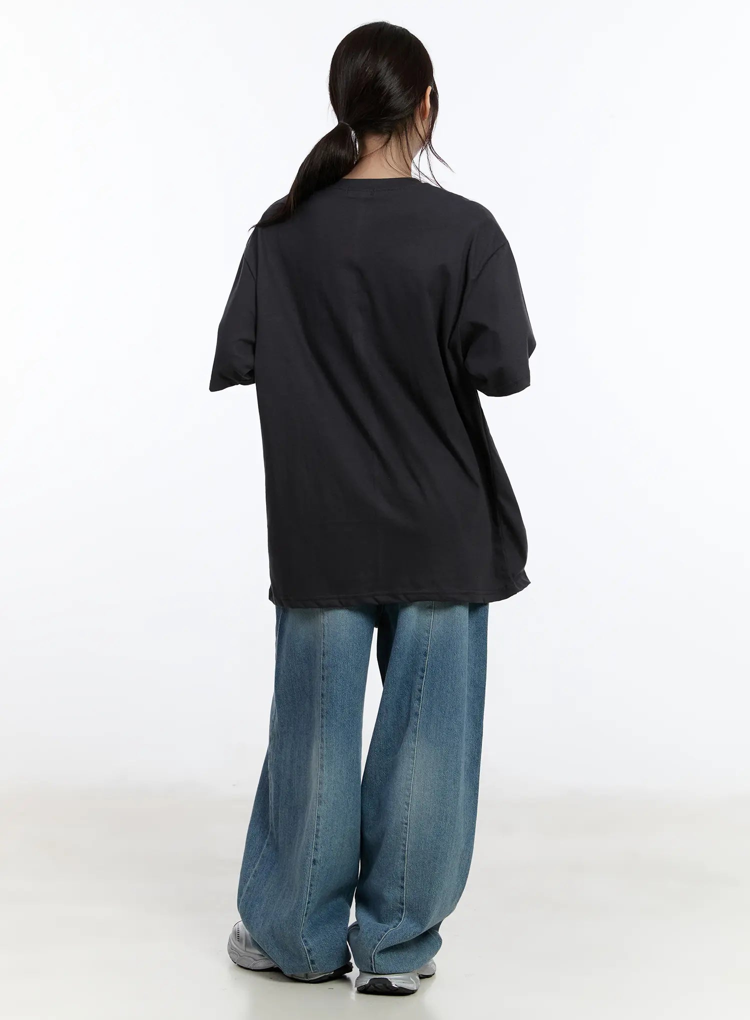 oversized-graphic-print-tee-ca503