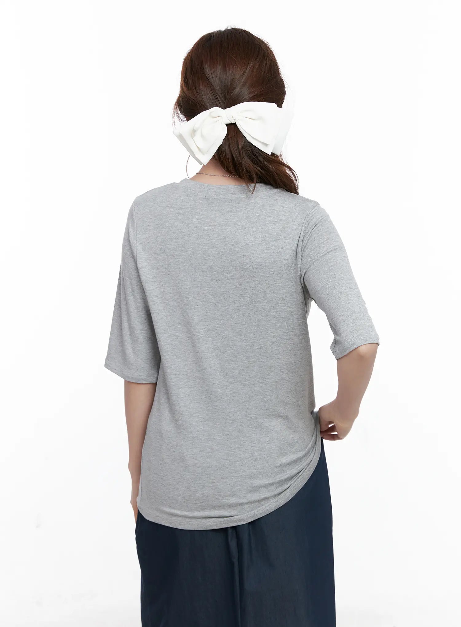 essential-round-neck-mid-sleeve-shirt-cg521