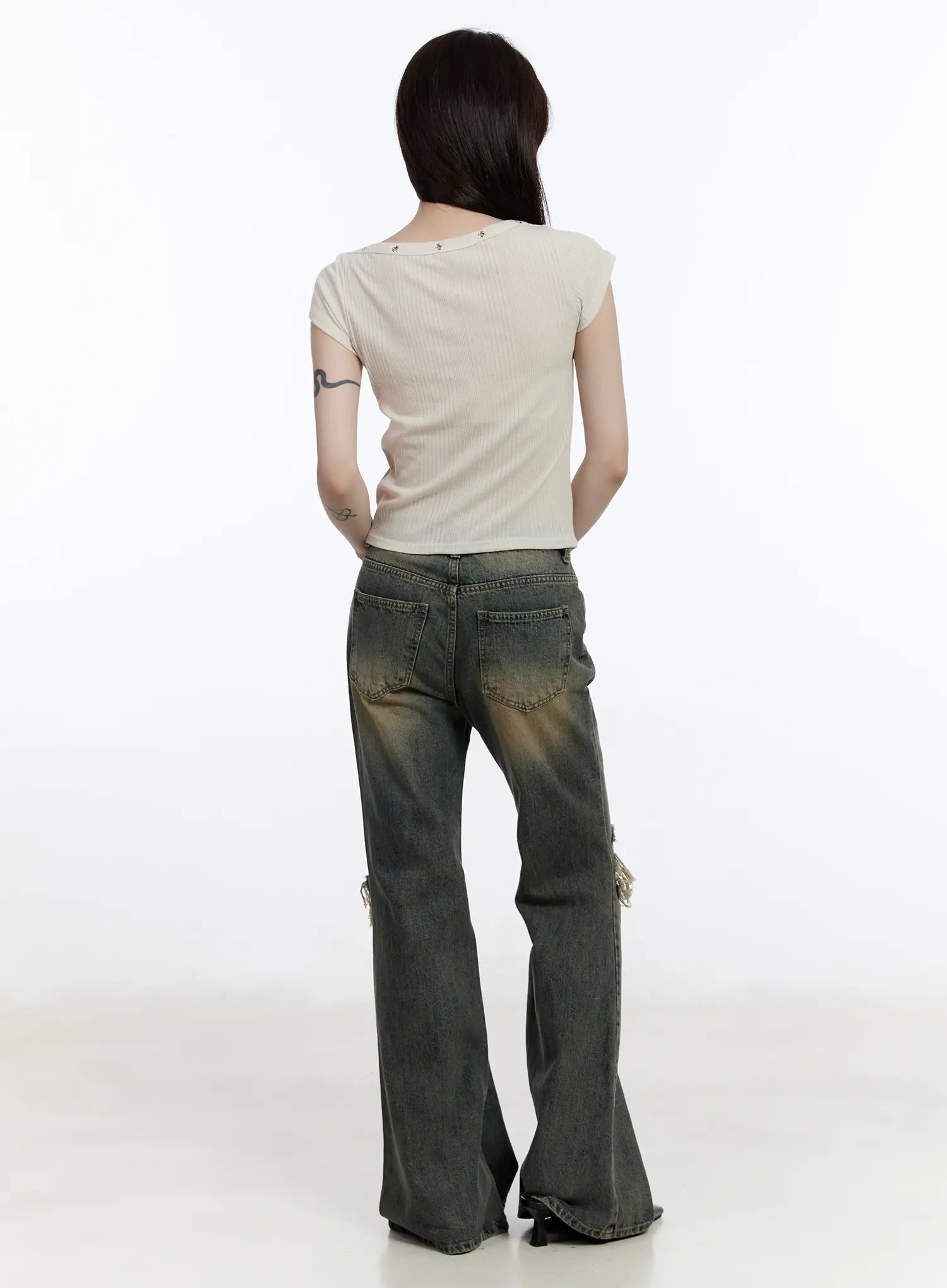 andie-distressed-bootcut-jeans-ca503