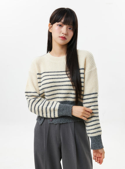 stripe-buttoned-sweater-os306