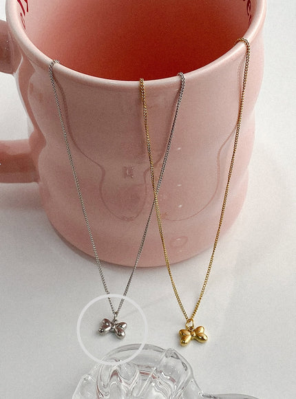 whimsy-ribbon-necklace-ia517 / Silver