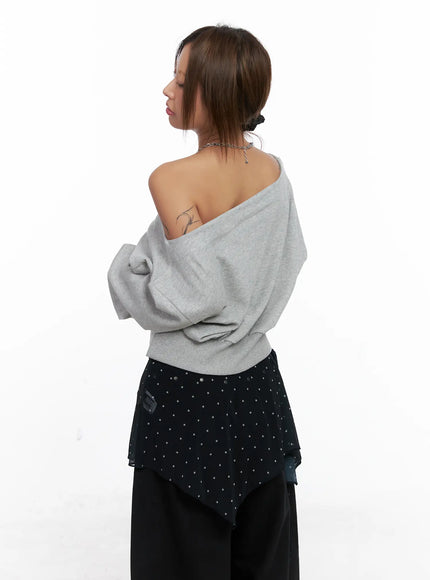 off-shoulder-boat-neck-sweatshirt-cs524