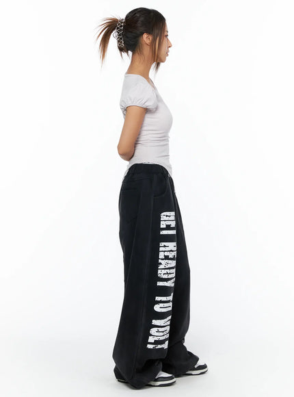 bold-graphic-wide-leg-sweatpants-ca517