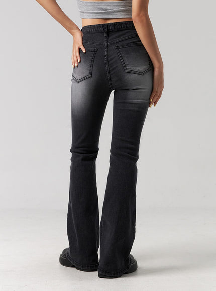 modern-slim-bootcut-jeans-cg319