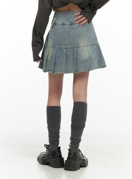 buckle-pleated-denim-mini-skirt-cs403