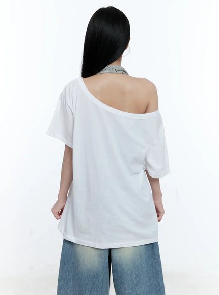 off-shoulder-loose-fit-tee-cg501