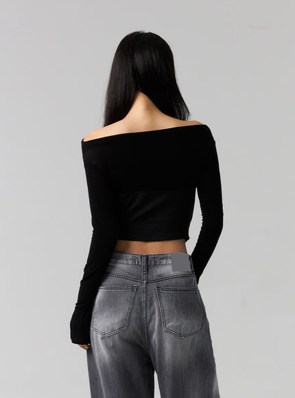 off-shoulder-unbalanced-hem-crop-tee-cg315