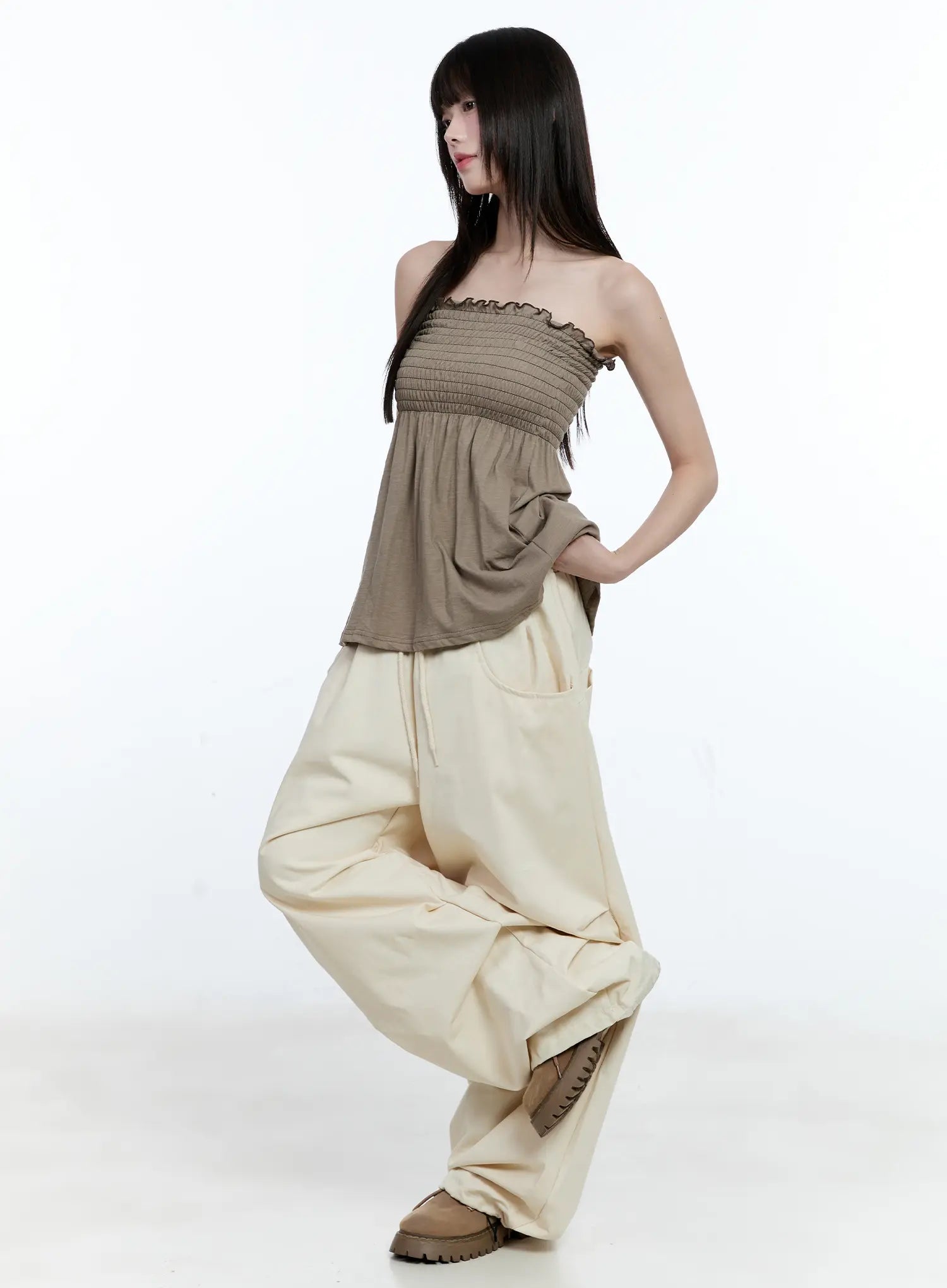 oversized-pintuck-wide-leg-pants-cg507