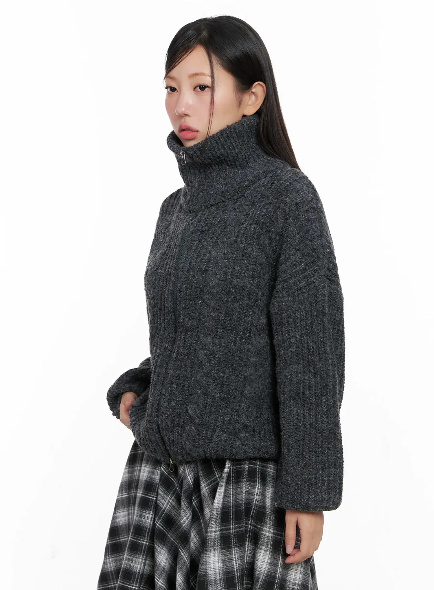 high-neck-chunky-zip-up-sweater-ig527