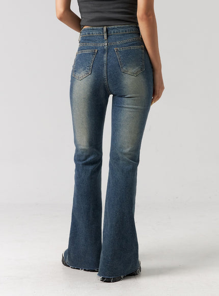 slim-fit-bootcut-jeans-cg319
