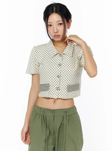 collared-polka-dot-crop-cardigan-cu512