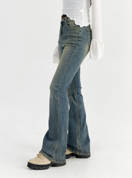 slim-washed-bootcut-jeans-co327