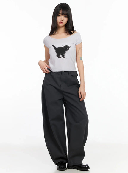 cat-graphic-off-shoulder-crop-top-ia523