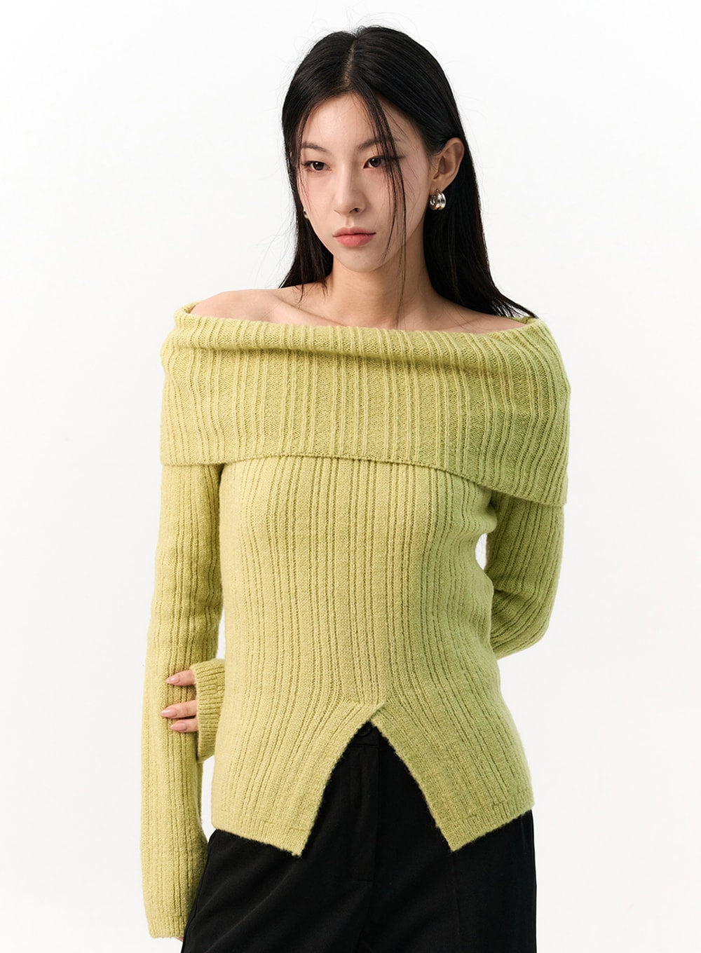 Off-Shoulder Rib Sweater IO320