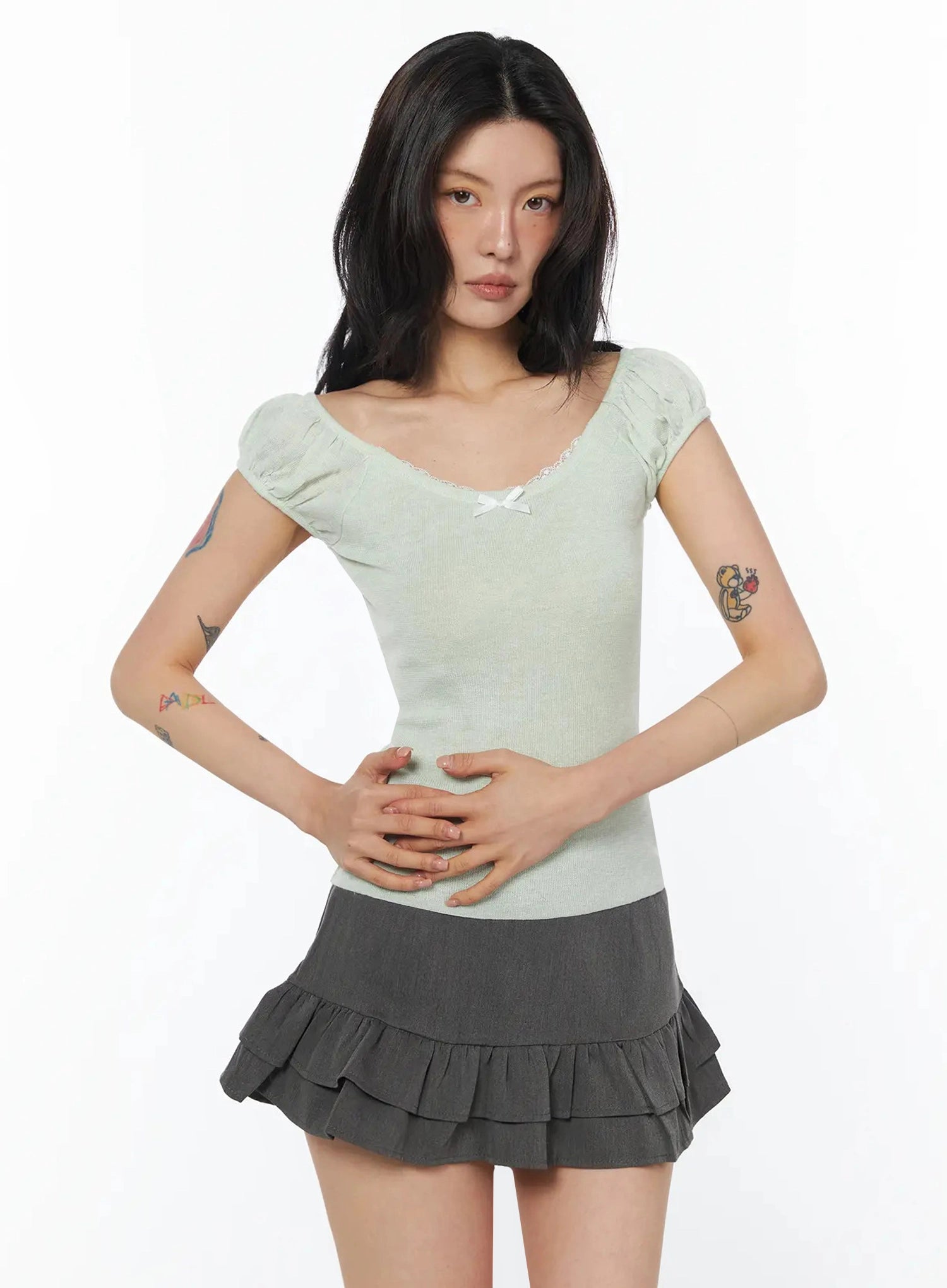 lace-trim-puff-short-sleeve-top-iu508
