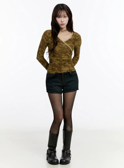 velvet-lace-v-neck-long-sleeve-top-cn524