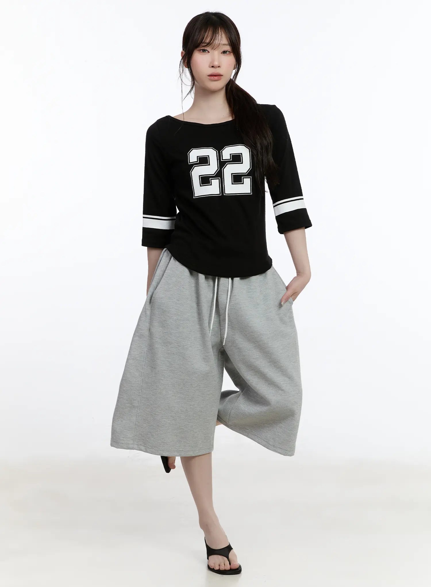 pleated-baggy-sweat-shorts-ca503