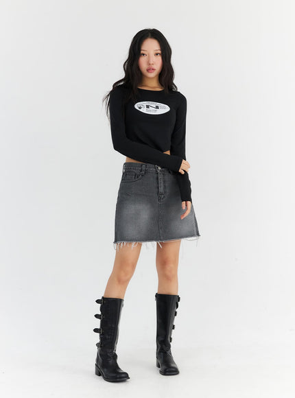 round-neck-graphic-crop-tee-cn306