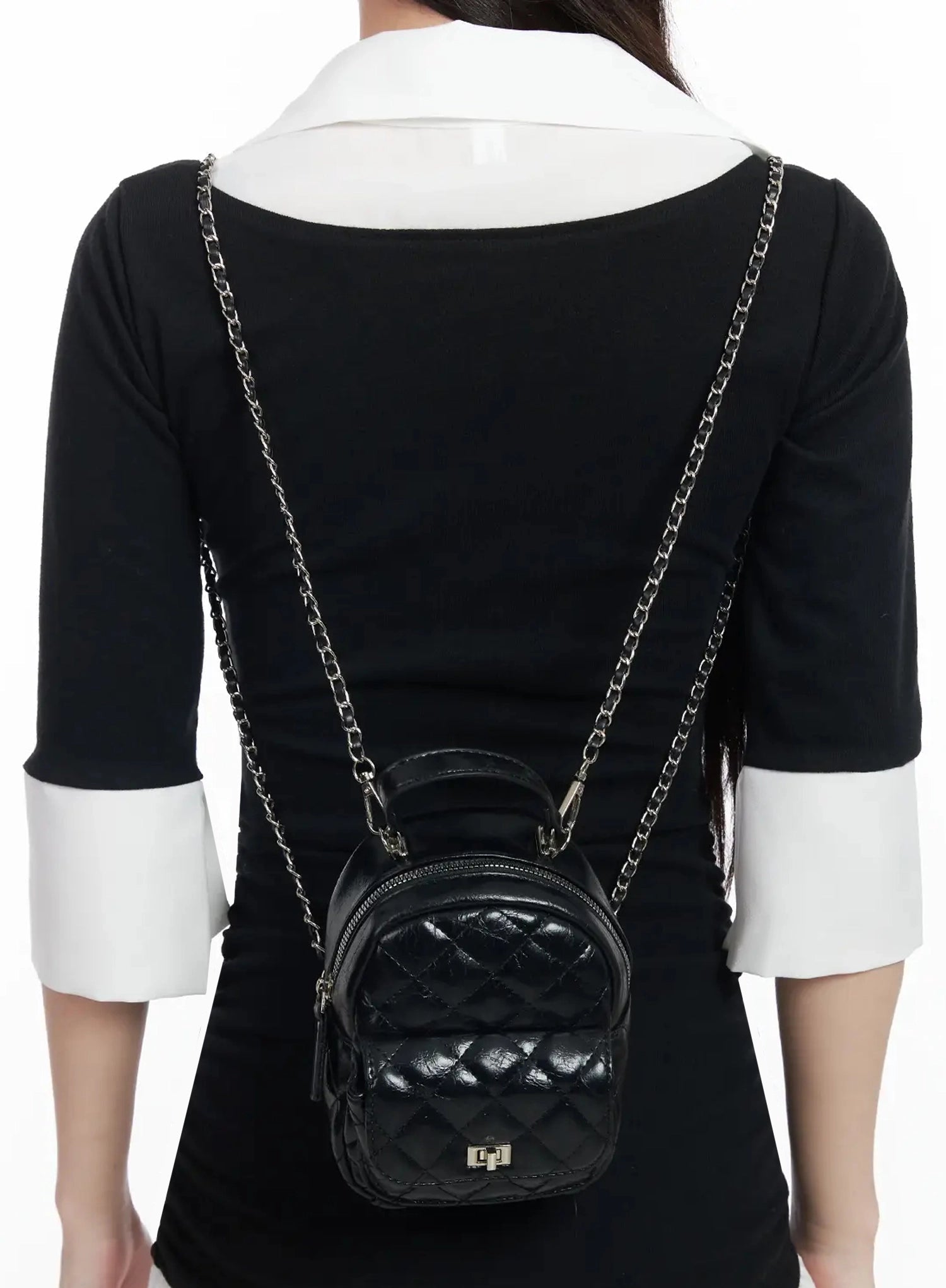 quilted-mini-chain-backpack-im502