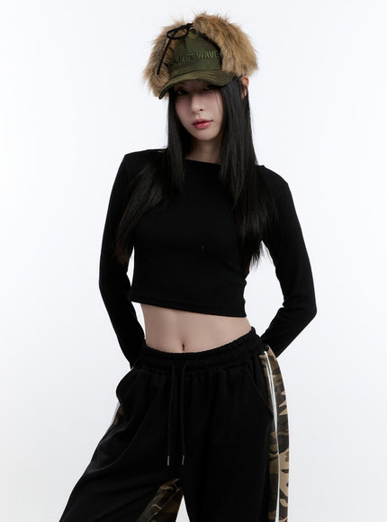 faux-fur-detail-cap-cj522