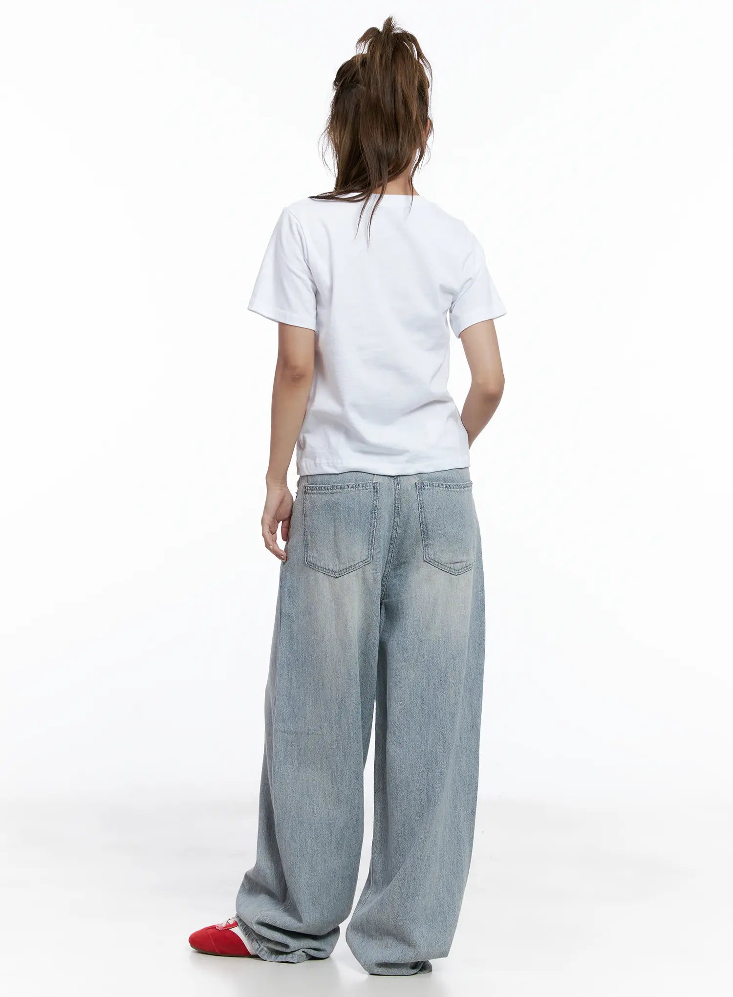 hwasa-wash-wide-leg-jeans-cl511