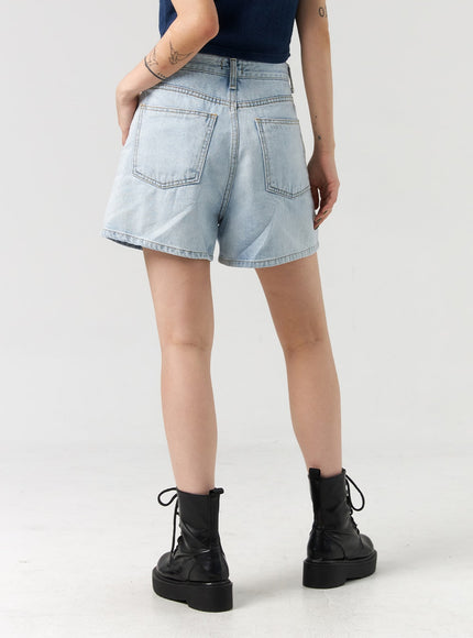 light-wash-denim-shorts-cl328