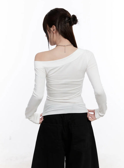 off-shoulder-graphic-long-sleeve-top-cs530