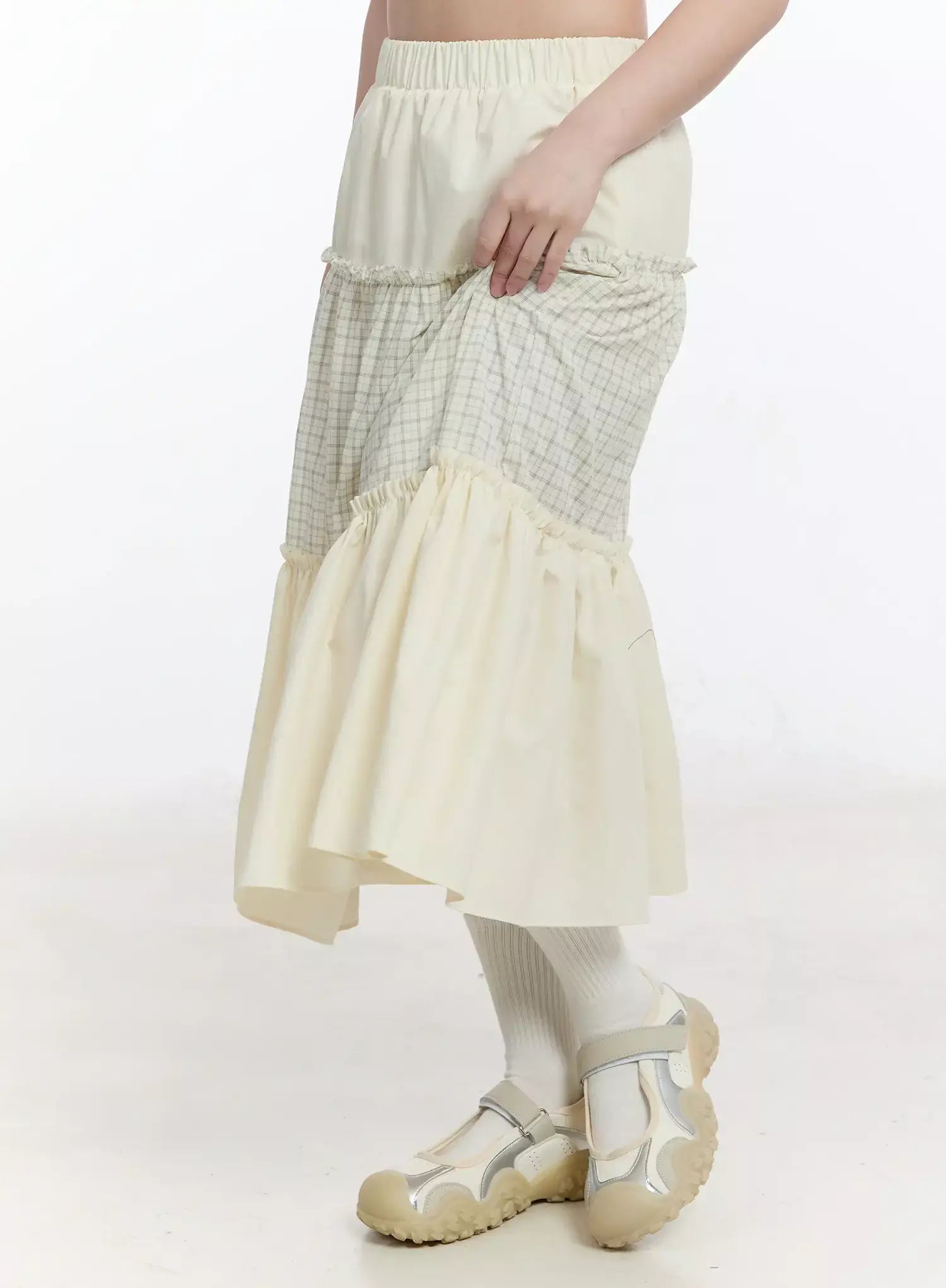 layered-ruffle-long-skirt-im519