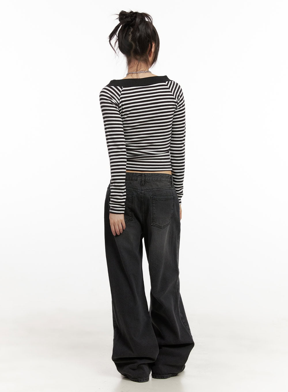 striped-v-neck-cropped-sweater-cj506