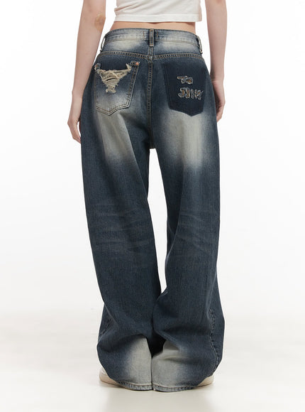 julie-washed-baggy-jeans-with-embroidered-detail-cf514