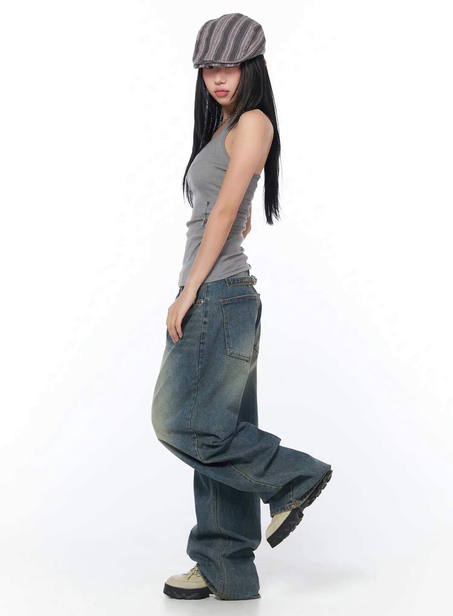 brit-relaxed-fit-wide-leg-jeans-cy512