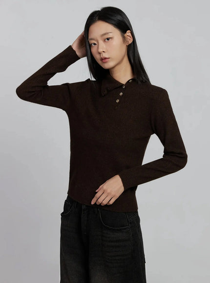 button-detail-high-neck-sweater-im520