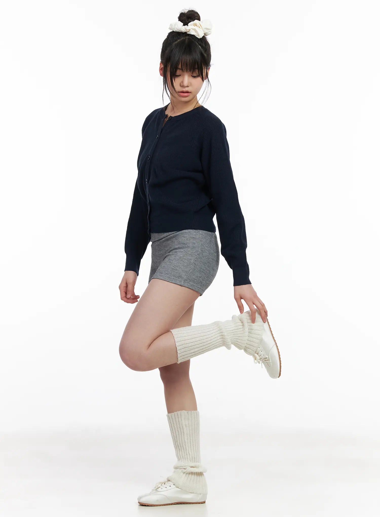 basic-foldover-high-waisted-shorts-cm513