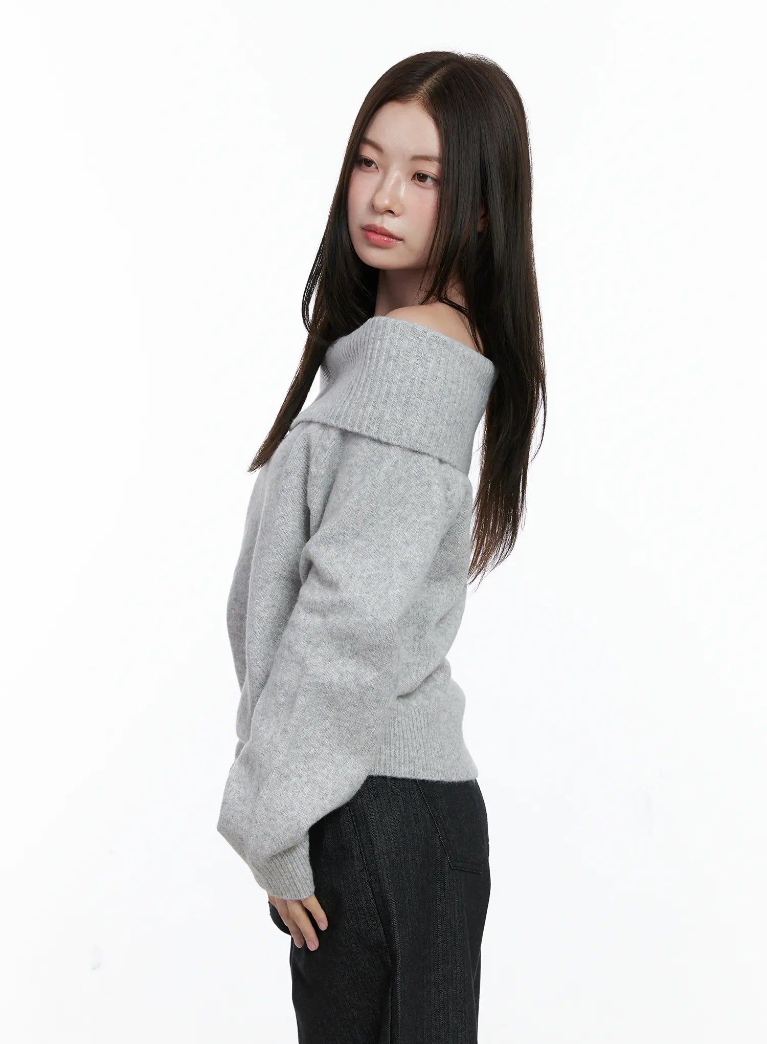 off-shoulder-knit-long-sleeve-top-co506