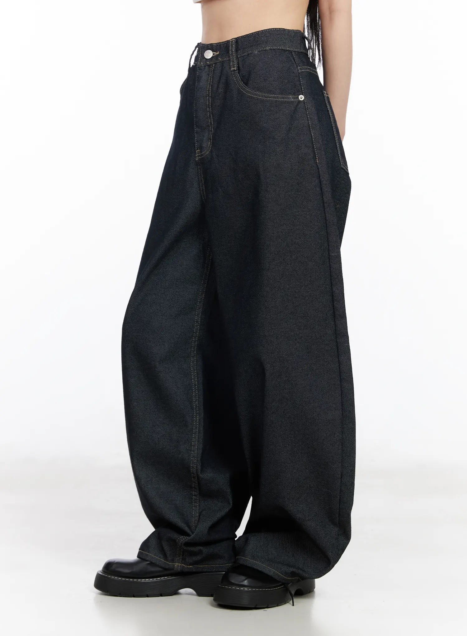 felix-non-fade-wide-leg-jeans-cm519